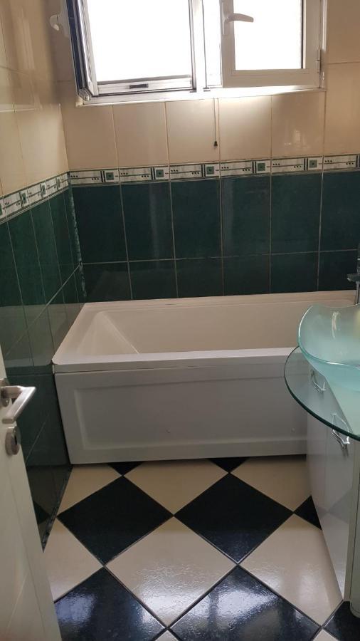 Apartament B Orizont Бакэу Экстерьер фото
