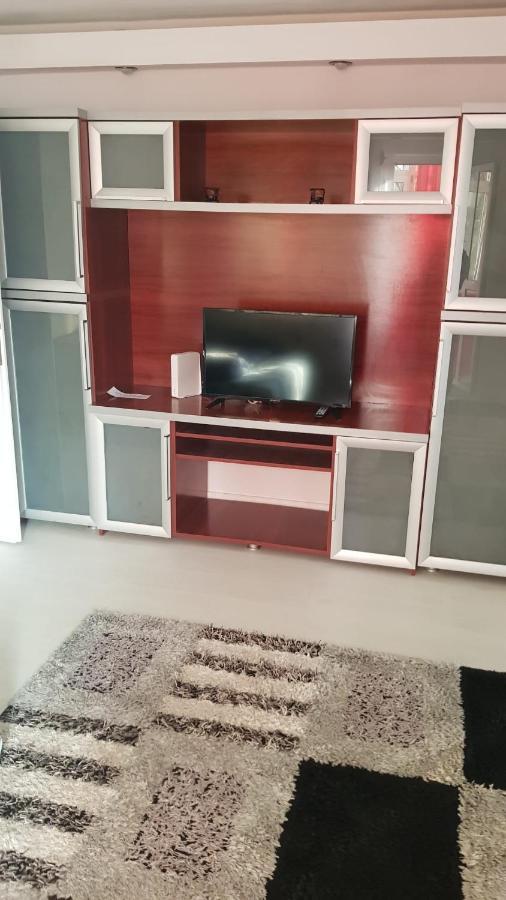 Apartament B Orizont Бакэу Экстерьер фото