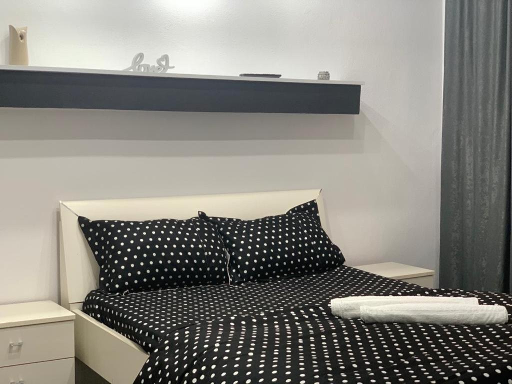 Apartament B Orizont Бакэу Экстерьер фото