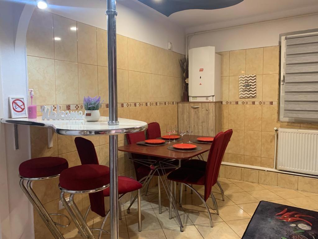 Apartament B Orizont Бакэу Экстерьер фото